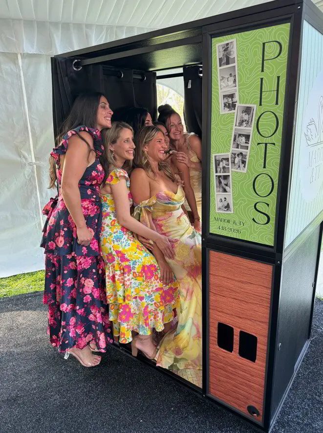 Enclosed booth party