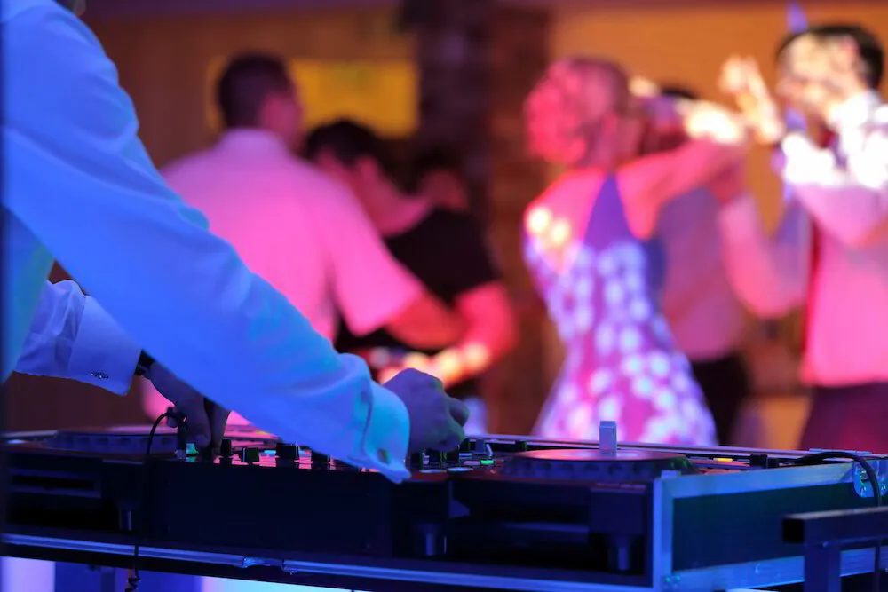 DJ's