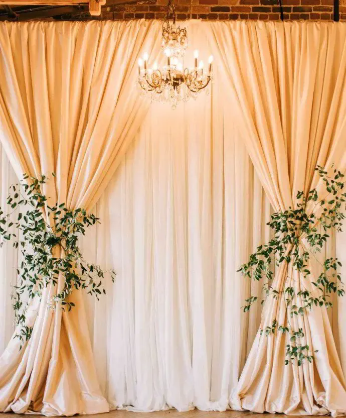 Why the Aesthetic of Your Photo Booth Matters More Than You Think