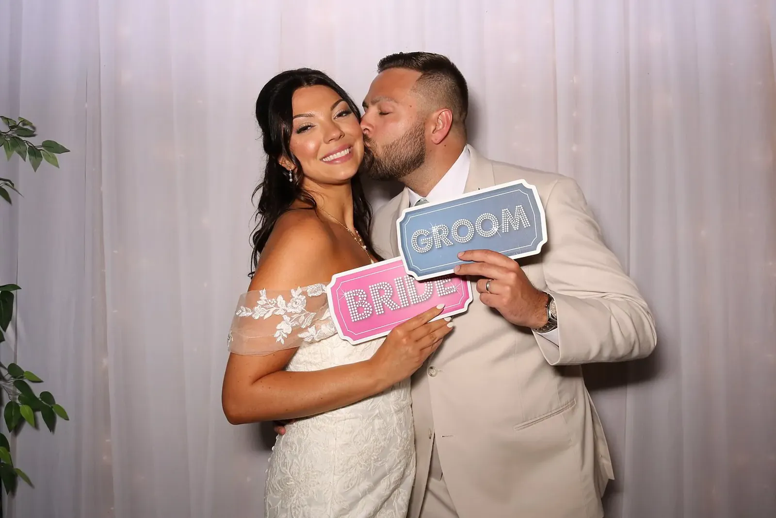 FX Photo Booths wedding photo booth experience