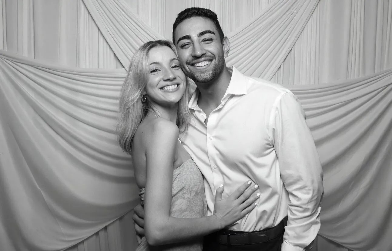 Black & White Booth